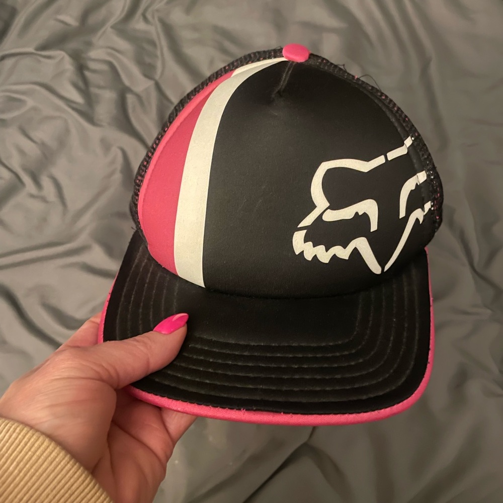 Fox women’s Black and Pink Logo Hat